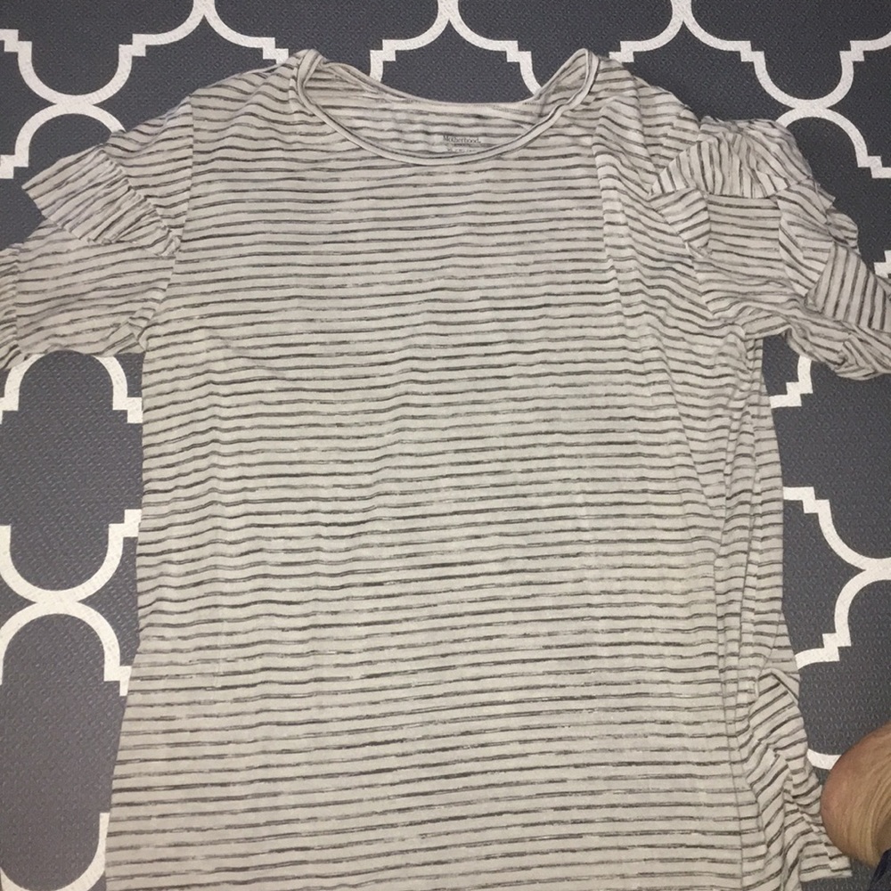 Ruffle short sleeve top - maternity